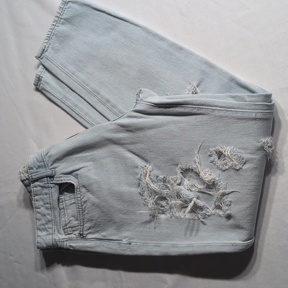 Forever21 Distressed Mom Jeans Size 26 - Picture 4 of 8